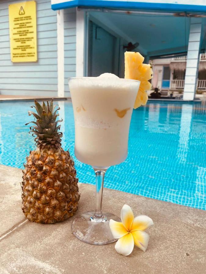 אפרטהוטל Seminyak Beach Hut מראה חיצוני תמונה